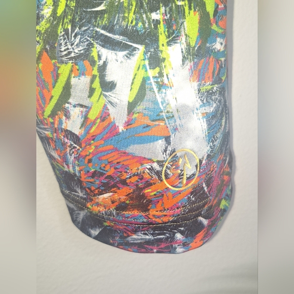 ZUMBA Fitness Capri Leggings Sz XLarge - Picture 6 of 8